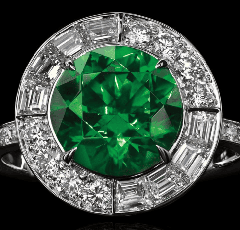 Batu Demantoid Garnet