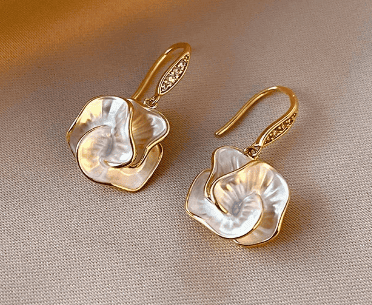 Anting Rose Gold Motif Bunga Elegan