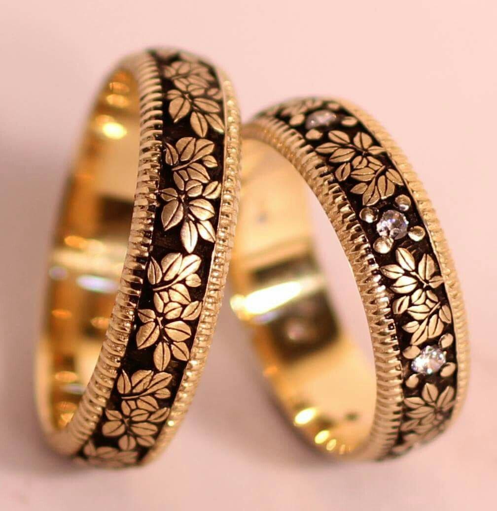 Wedding Ring Motif Floral Elegan Simbol Kesetiaan