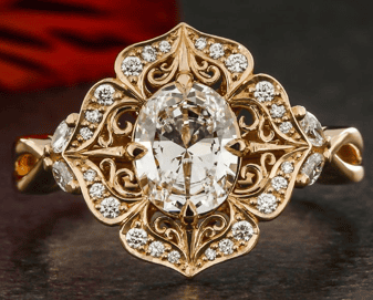 Jewellery Diamond Perpaduan Berlian Murni dan Ukiran Emas